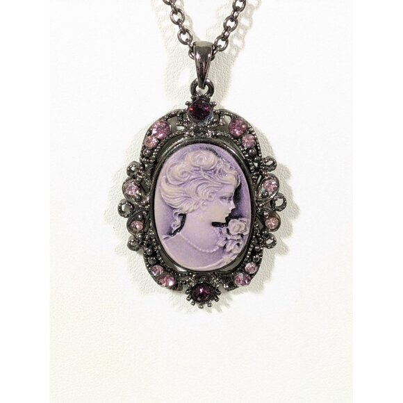 Purple Cameo Necklace Victorian Style Rhinestone Gray Metallic Pendant 18" - Picture 1 of 9